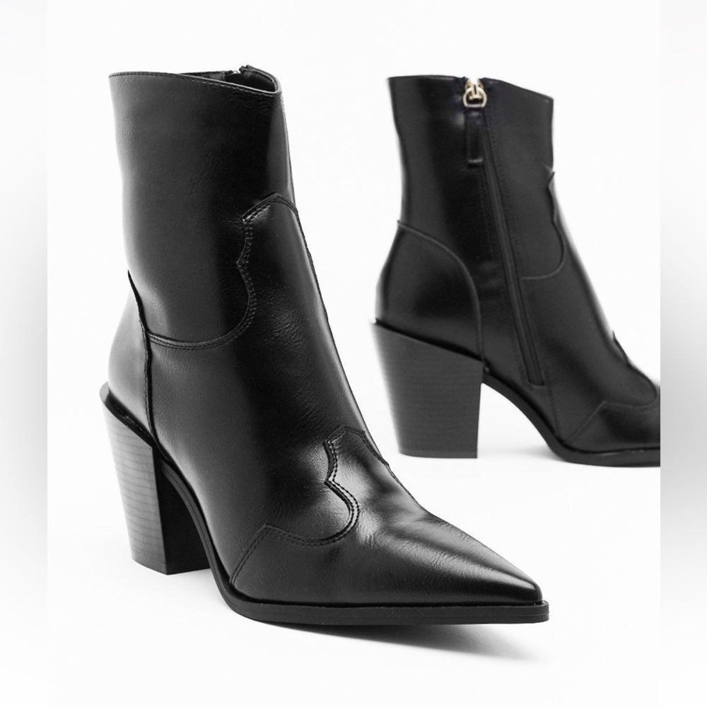 Ankle cowboy booties